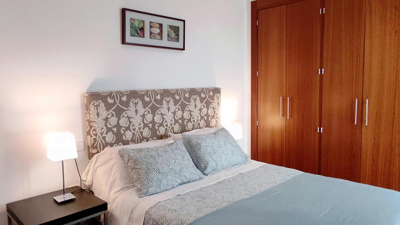 Selecta Elegante Apartamento Con Patio En Centro Historico Seville Luaran gambar