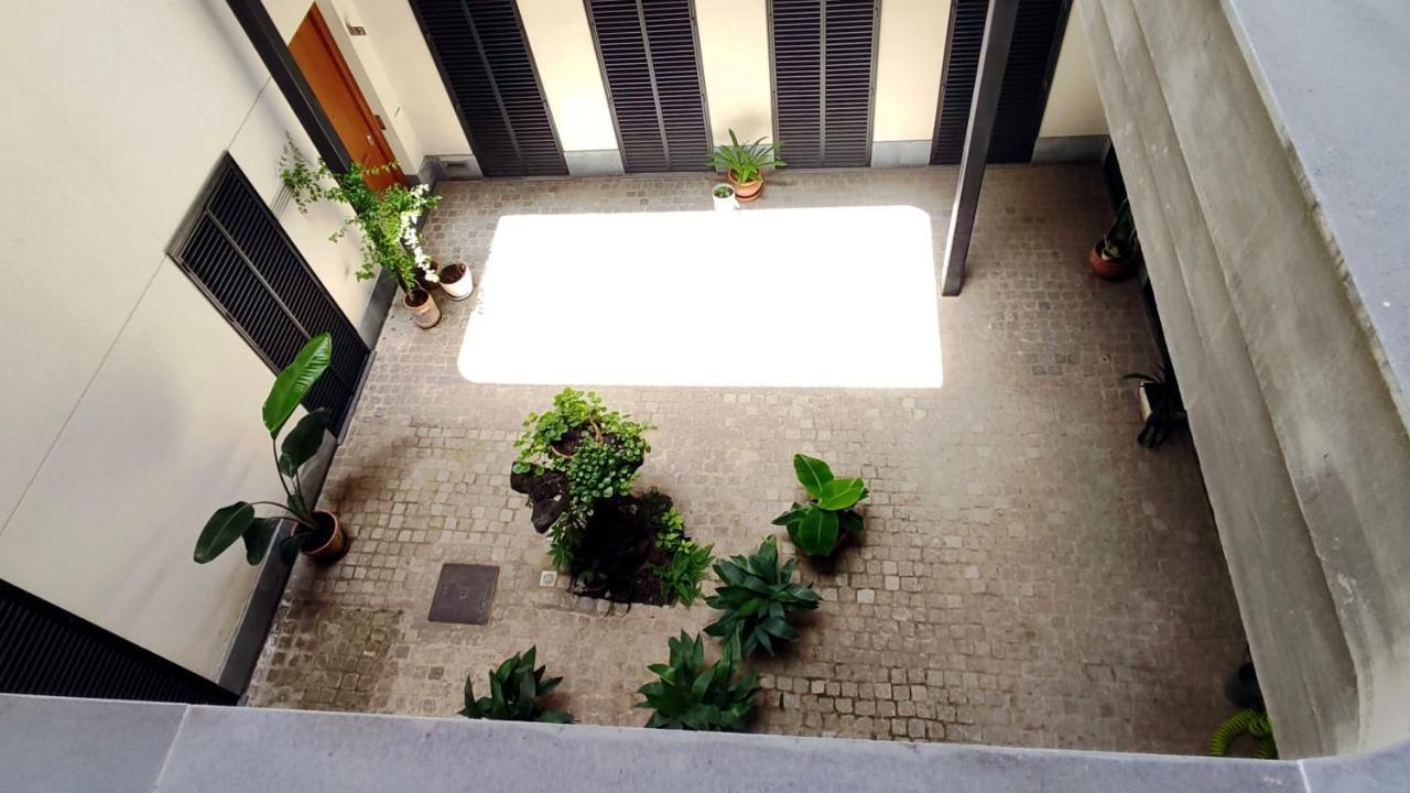 Selecta Elegante Apartamento Con Patio En Centro Historico Seville Luaran gambar